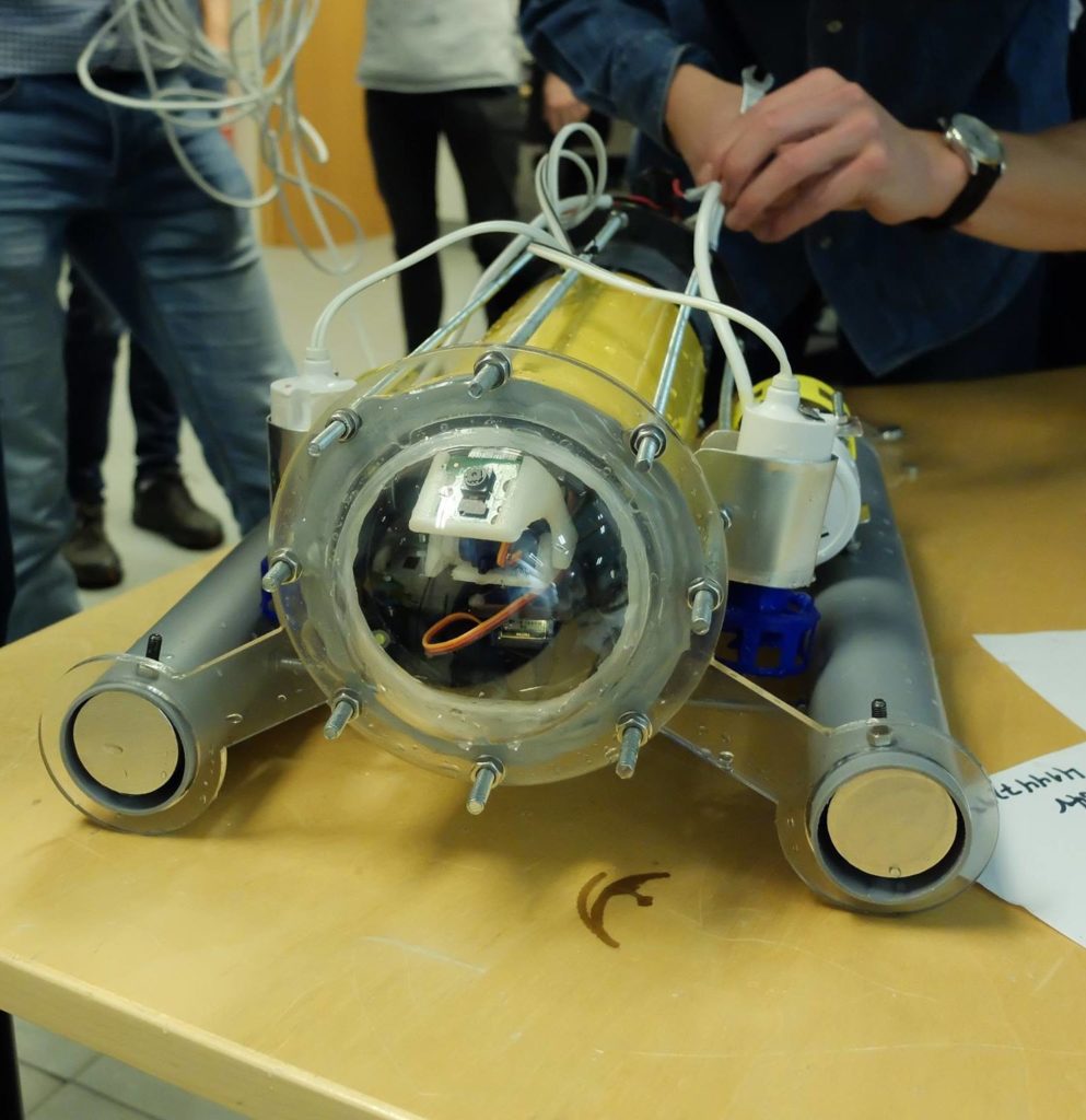 eduROV is a development kit for building your own underwater vehicle, a ROV. Photo: eduROV